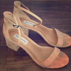 Steve Madden Nude Suede Short Block Heel Size 8